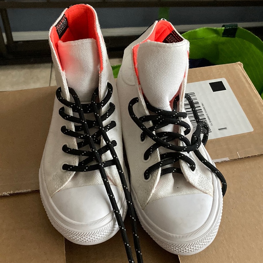 Girls chuck taylor high tops - FREE SHIPPING!